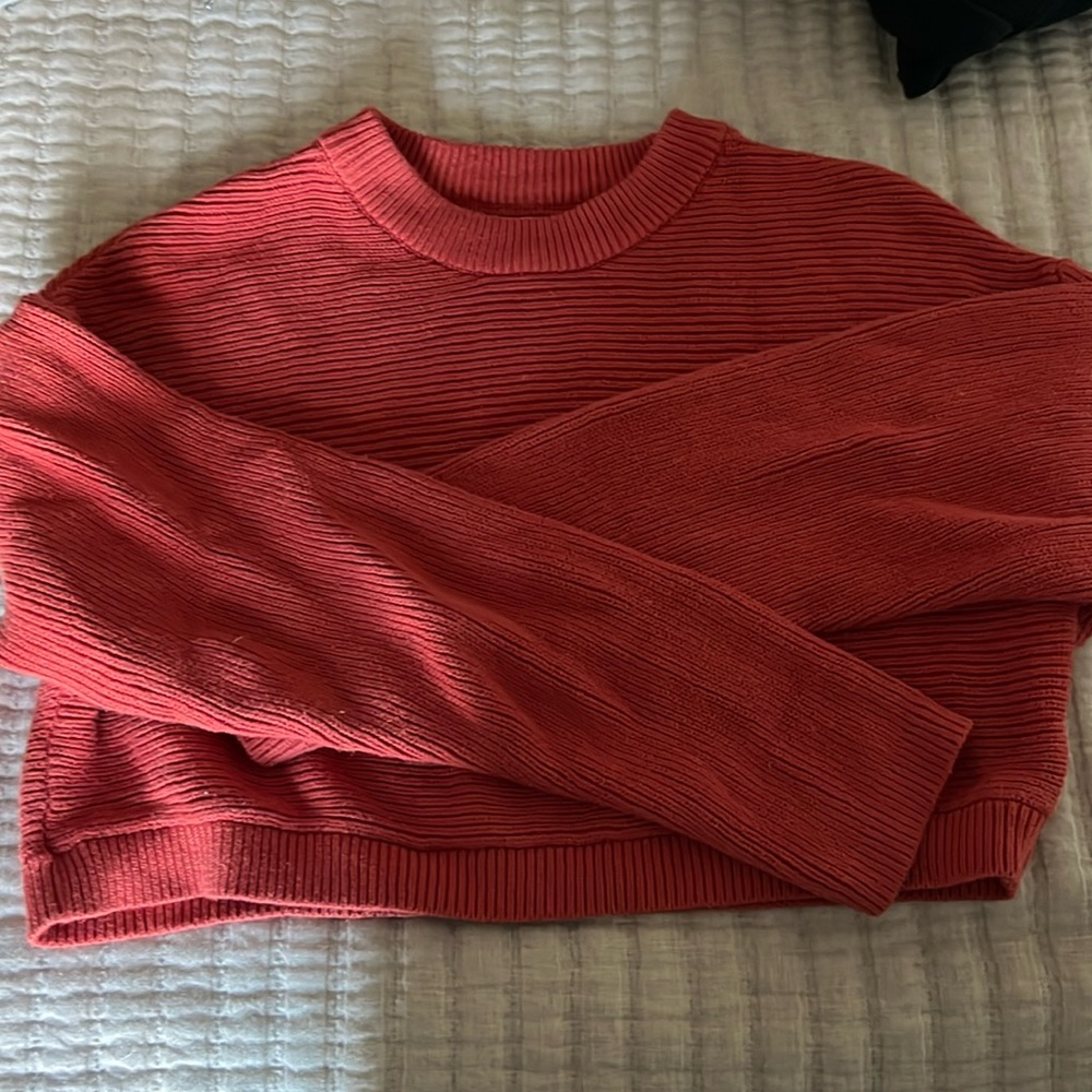 Pac Sun LA hearts red sweater, slightly cropped SIZE S